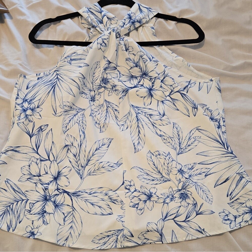 Cupshe Women's White Blue Floral Hawaiian Halter Tie Neck Sleeveless Blouse XS